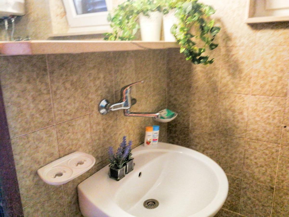 Apartman Damir Sumartin Exterior foto