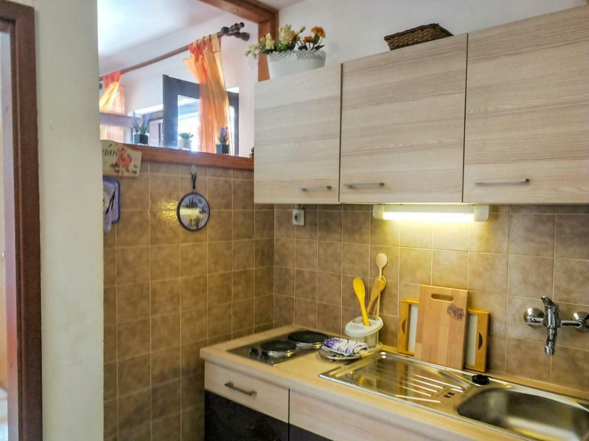Apartman Damir Sumartin Exterior foto